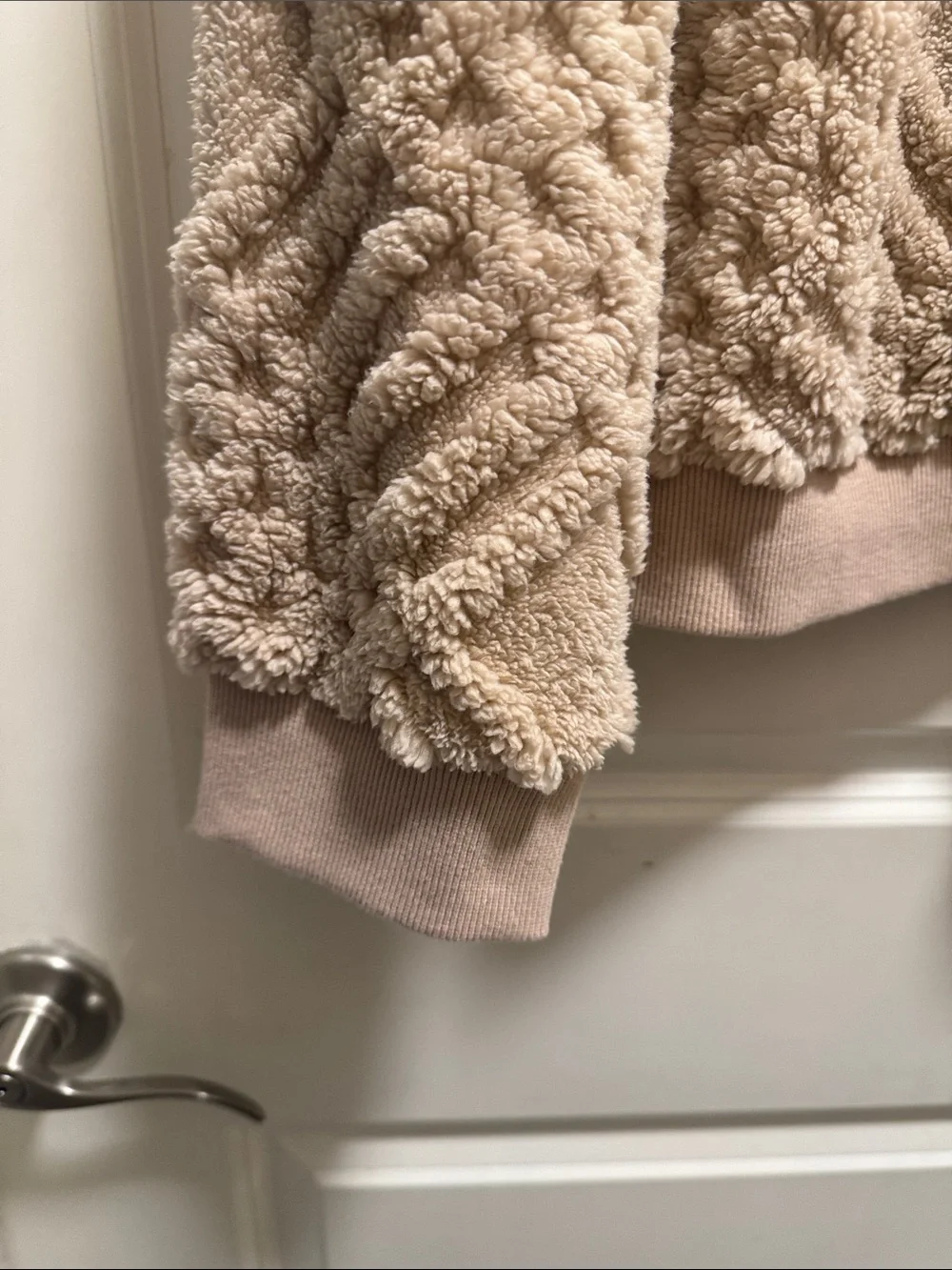 Tommy Hilfiger Textured Sherpa Crewneck Sweater in Beige Woman  L
